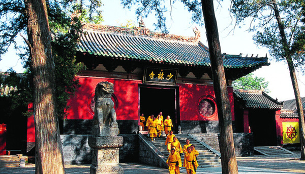 龍門石窟、少林寺、清明上河園、包公祠、開封